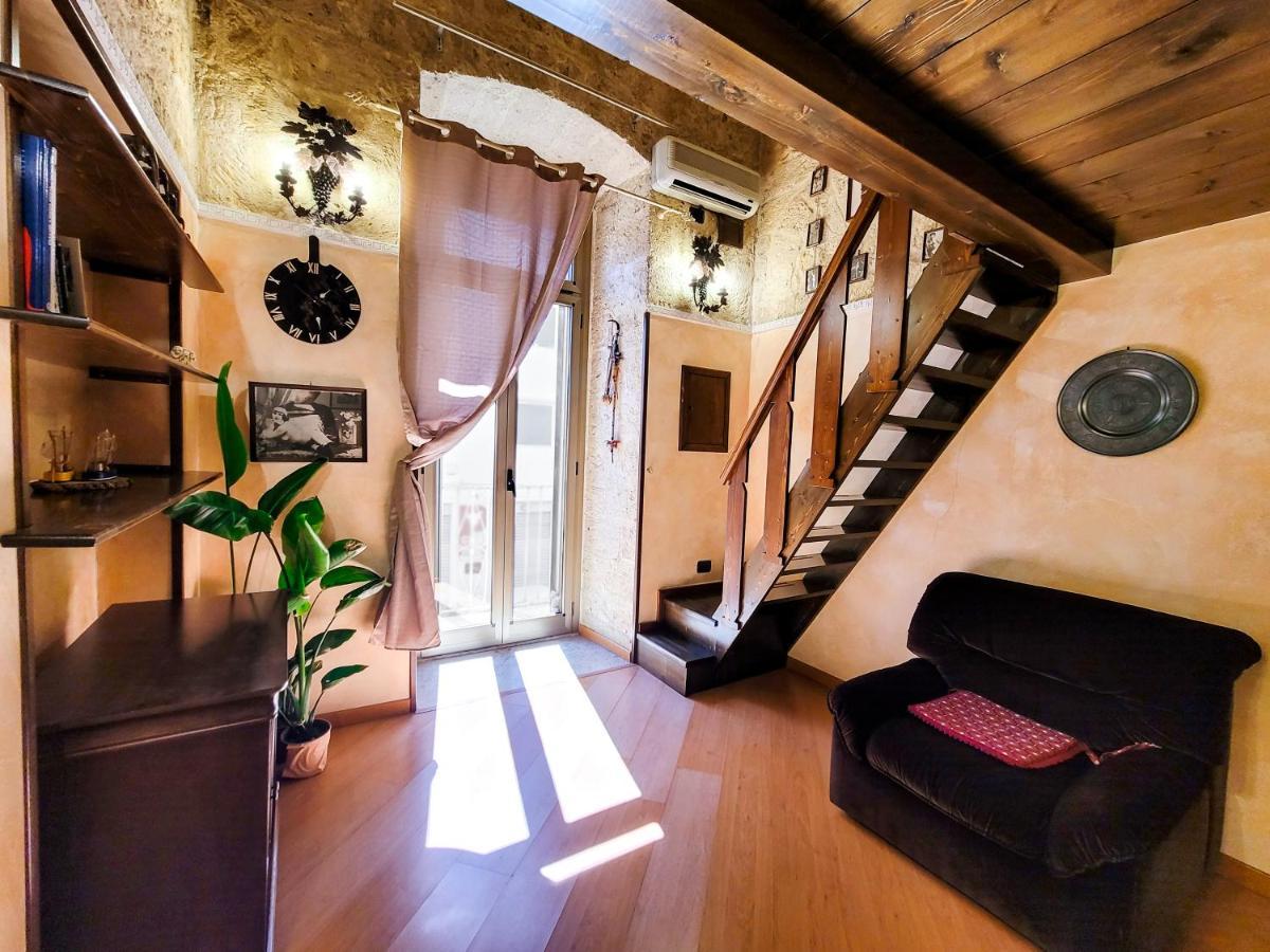Cozy Classical Residence In The City Center バーリ エクステリア 写真