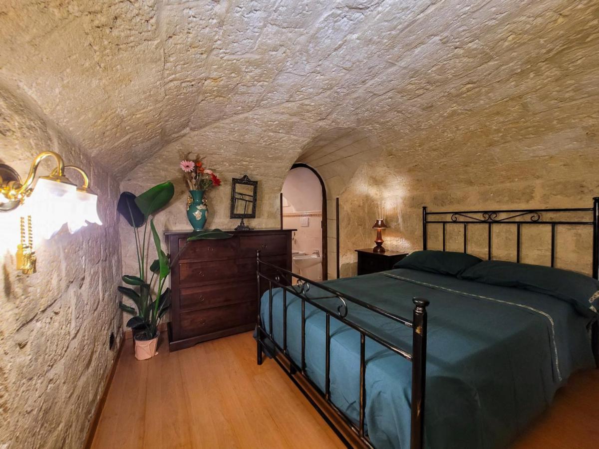 Cozy Classical Residence In The City Center バーリ エクステリア 写真