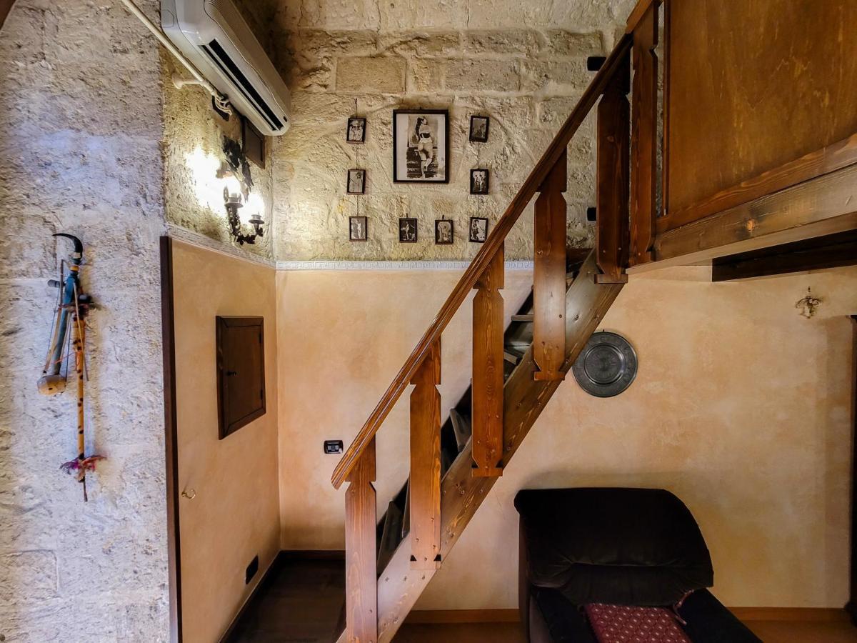 Cozy Classical Residence In The City Center バーリ エクステリア 写真